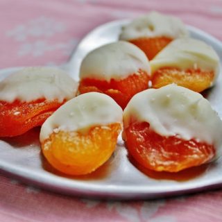 Sweets for Sweeties: White Chocolate Dipped Apricots
