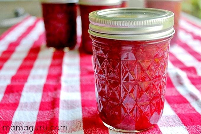 Homemade Low-Sugar Strawberry Jam