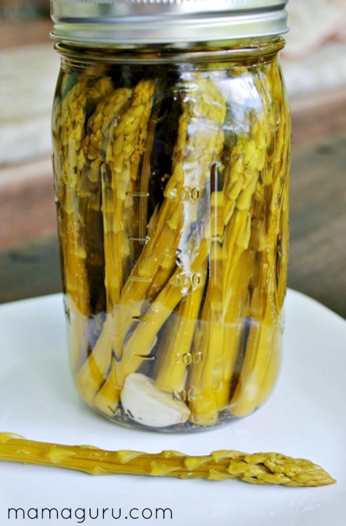 Homemade Pickled Asparagus