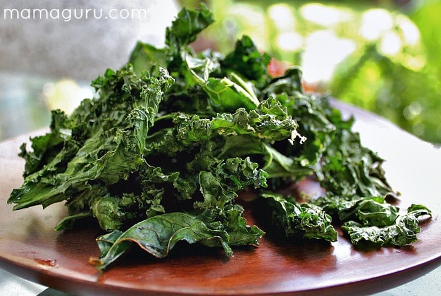 Garlicky Kale Chips