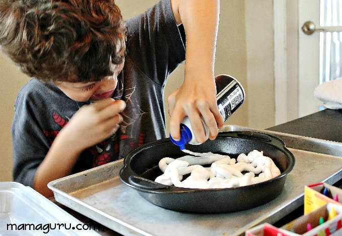 How to Make Marbled Paper with Shaving Cream